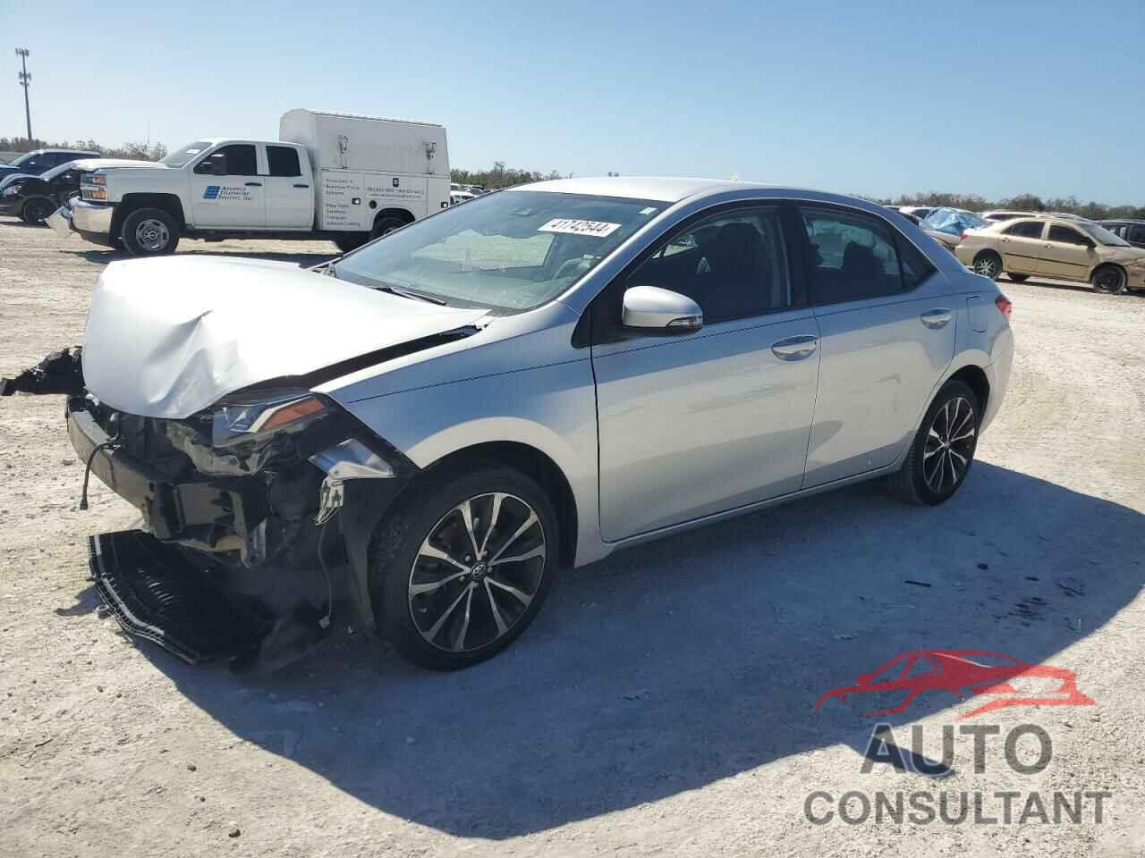 TOYOTA COROLLA 2018 - 5YFBURHE0JP769767