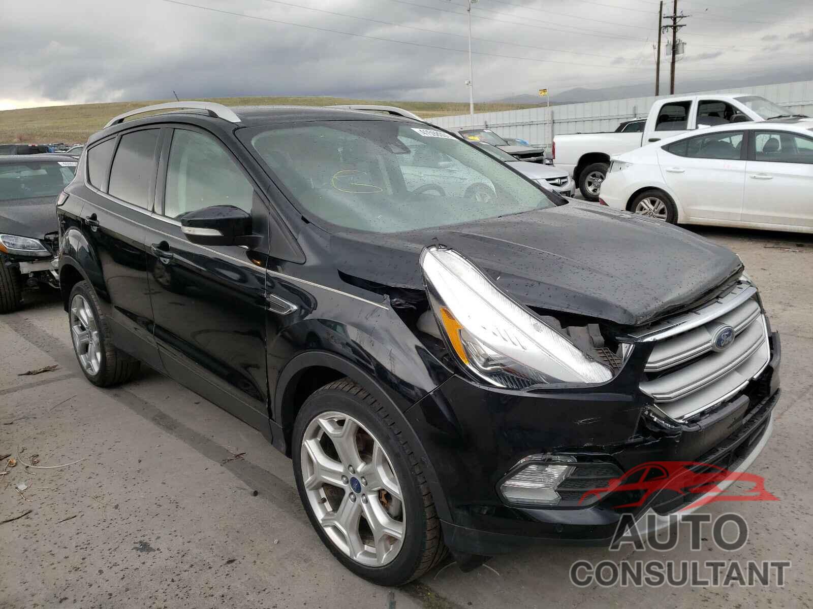 FORD ESCAPE 2017 - 1FMCU9J91HUE31935