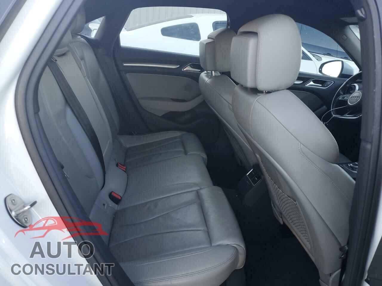 AUDI A3 2017 - WAUB8GFF5H1059666