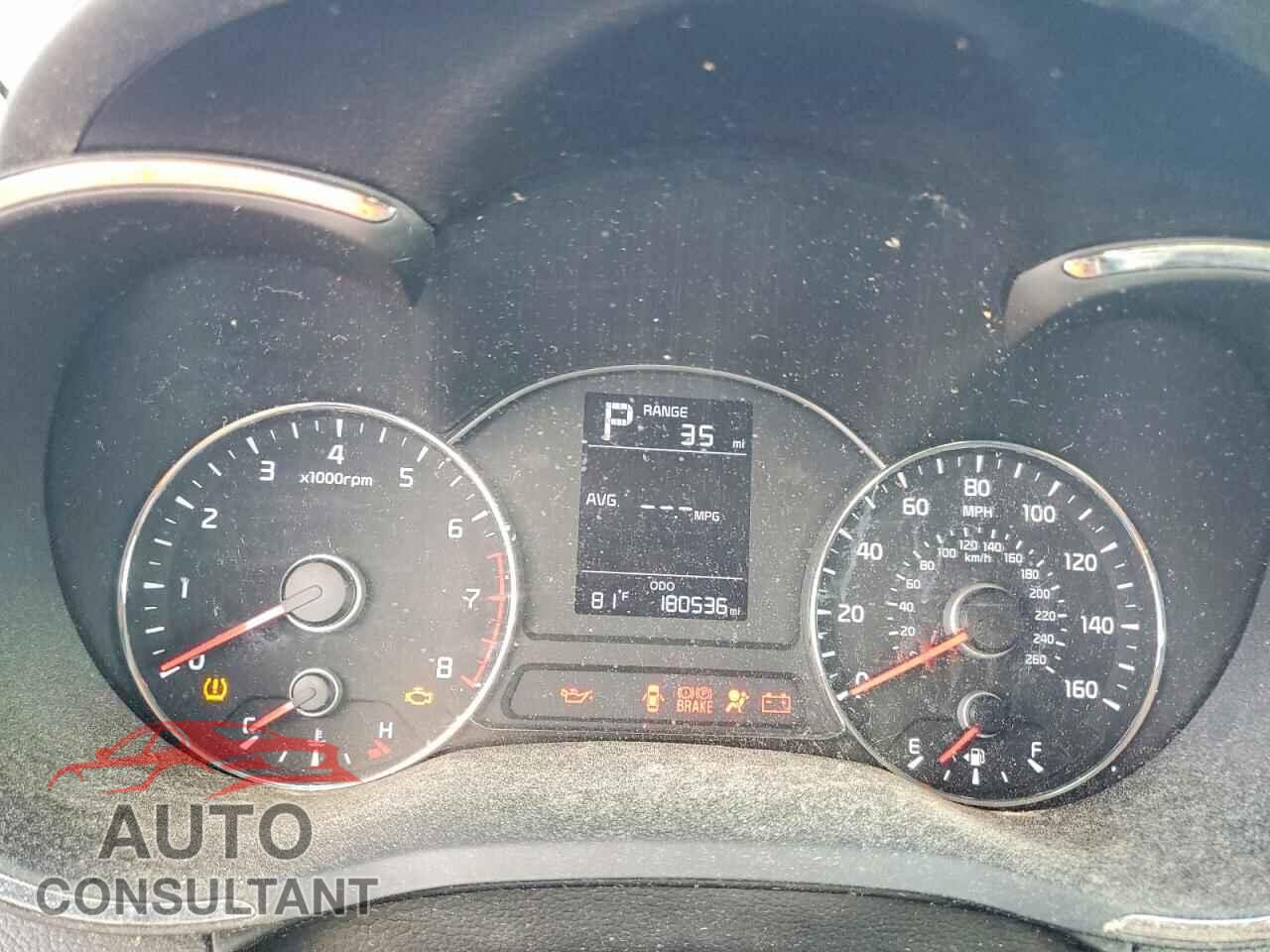 KIA FORTE 2017 - KNAFK5A85H5698008