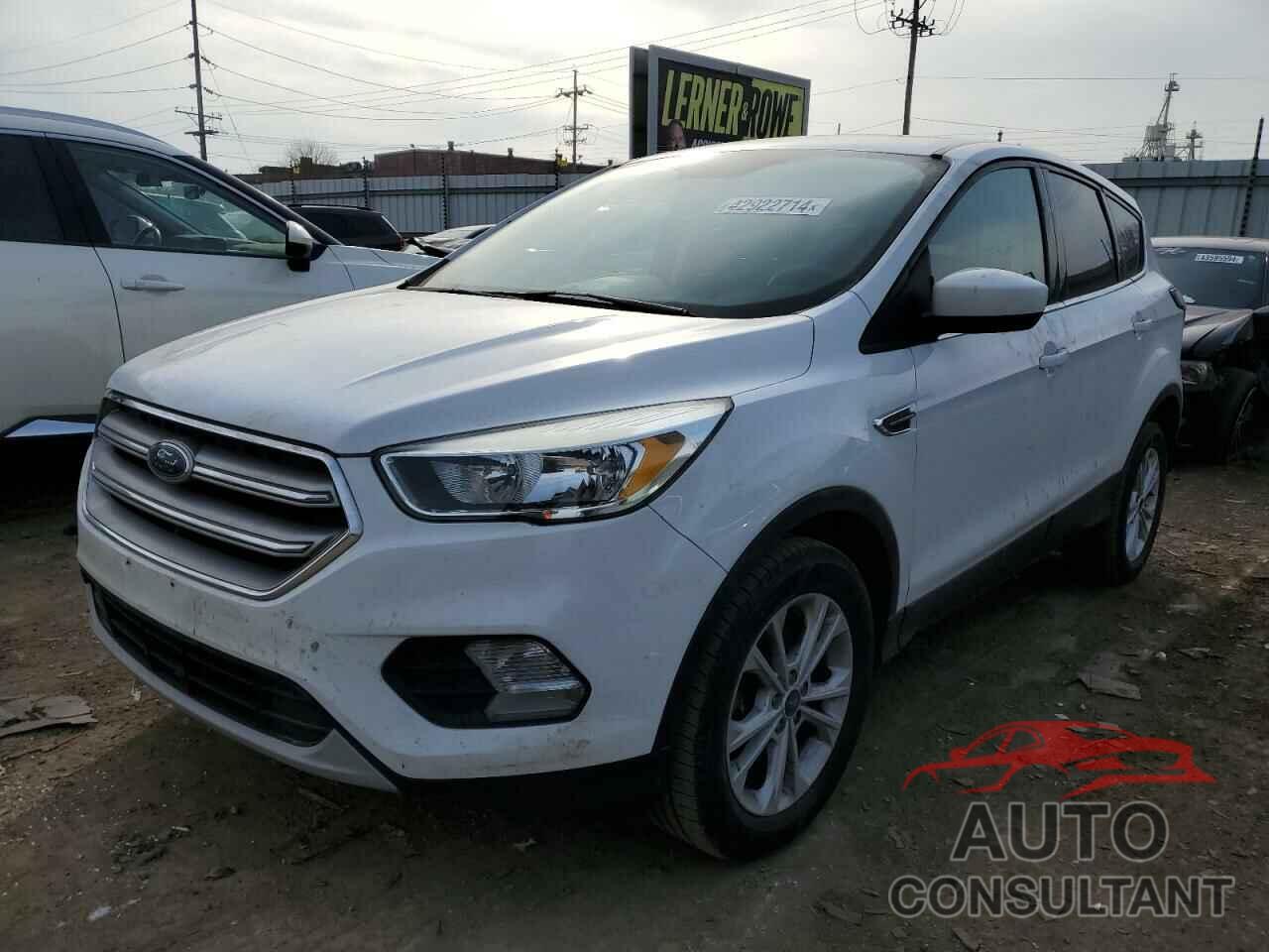 FORD ESCAPE 2017 - 1FMCU9GD2HUC09870
