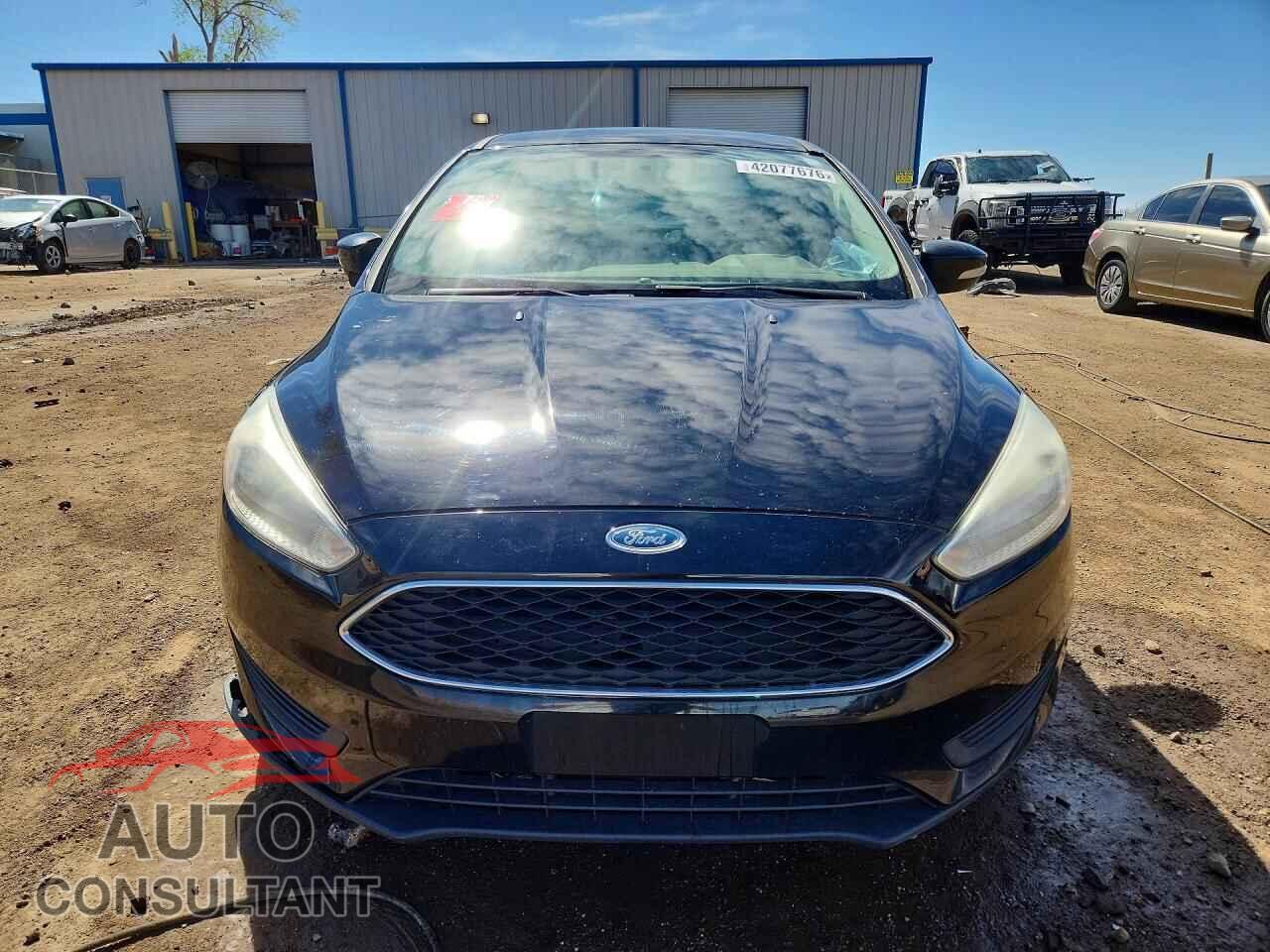 FORD FOCUS 2017 - 1FADP3F23HL343117