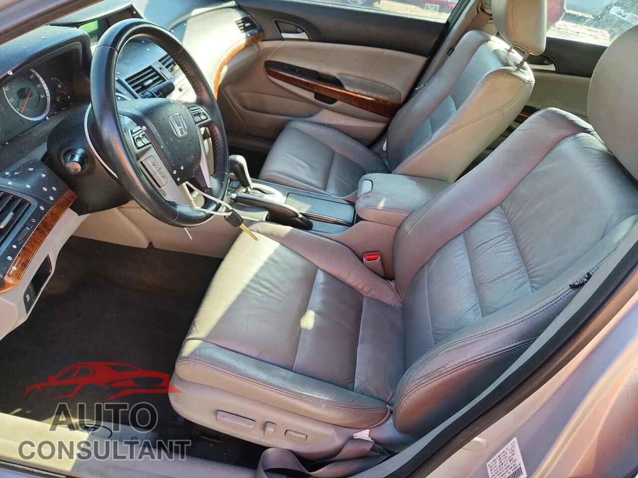 HONDA ACCORD 2012 - 1HGCP2F88CA071528