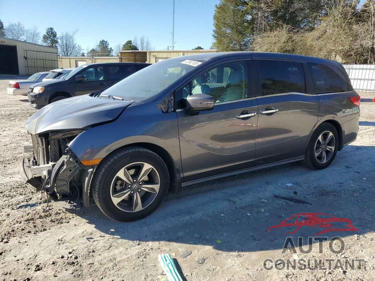 HONDA ODYSSEY 2018 - 5FNRL6H83JB006311