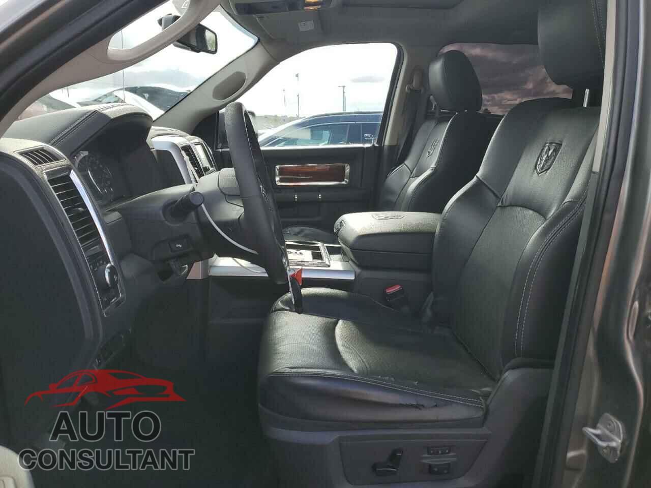 DODGE RAM 1500 2012 - 1C6RD7NT3CS186768