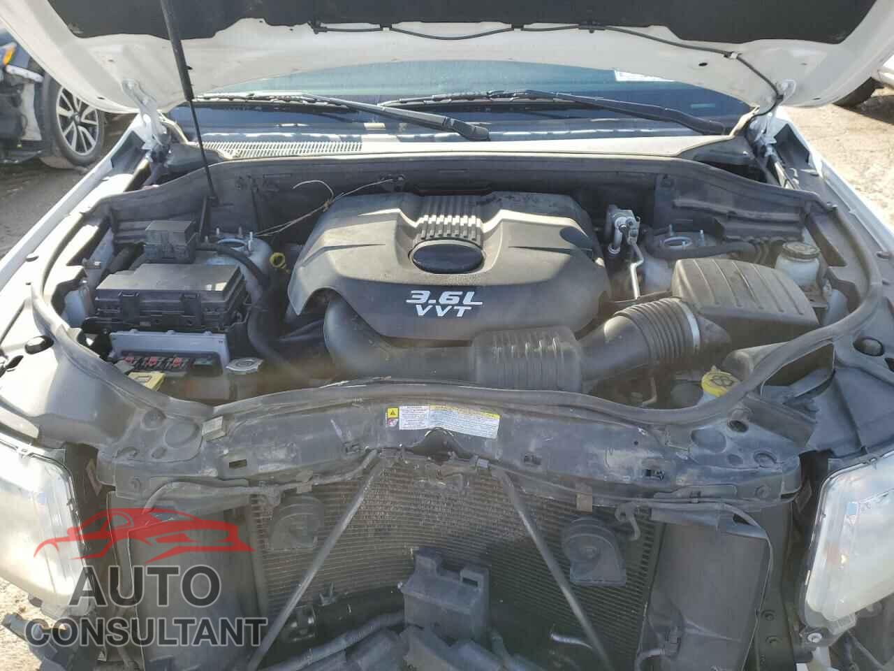 JEEP GRAND CHER 2013 - 1C4RJFAG1DC549357