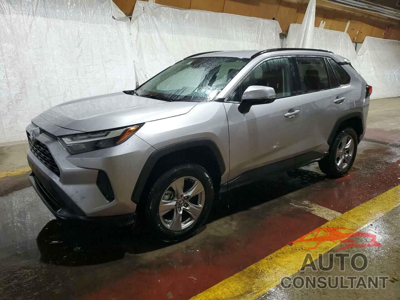 TOYOTA RAV4 2024 - 2T3P1RFV2RC448219