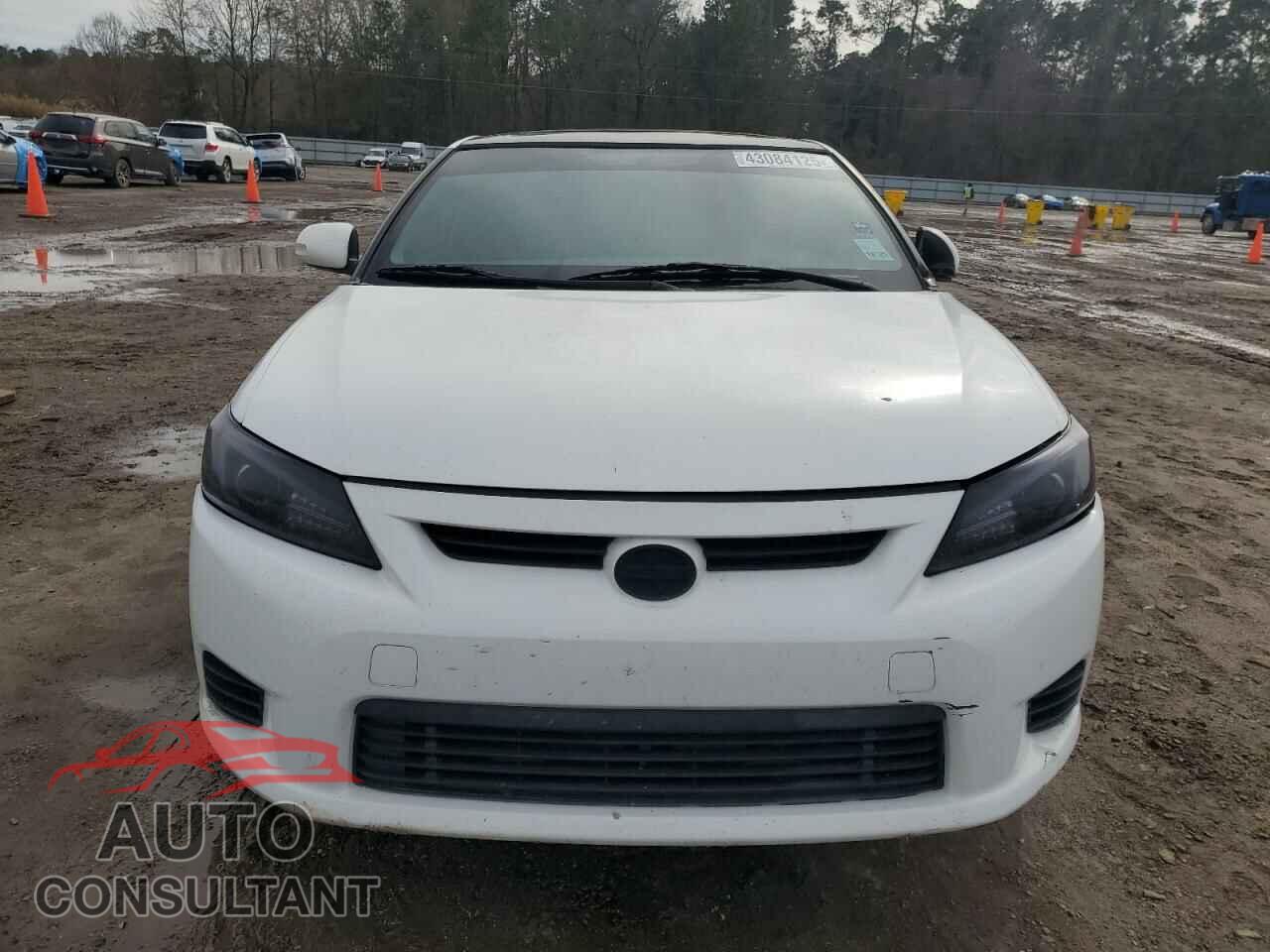 TOYOTA SCION 2012 - JTKJF5C76C3036585