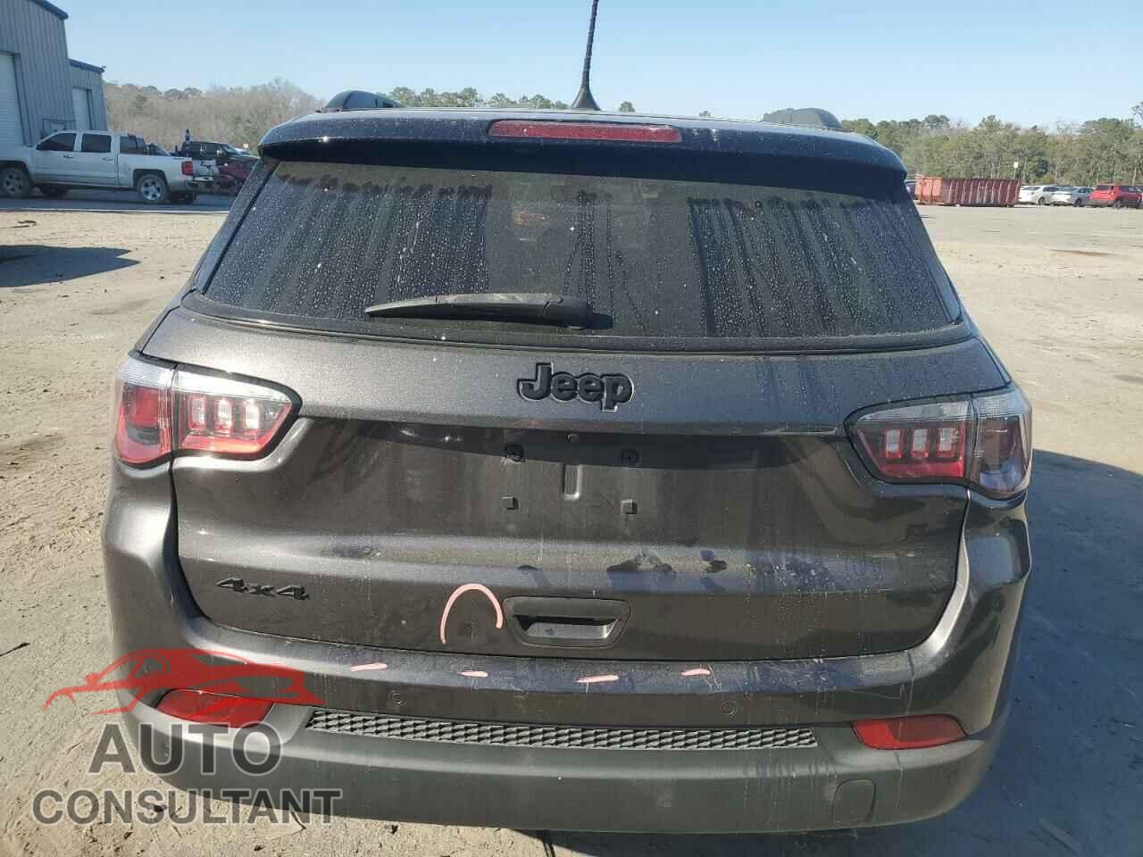 JEEP COMPASS 2020 - 3C4NJDBB9LT120427