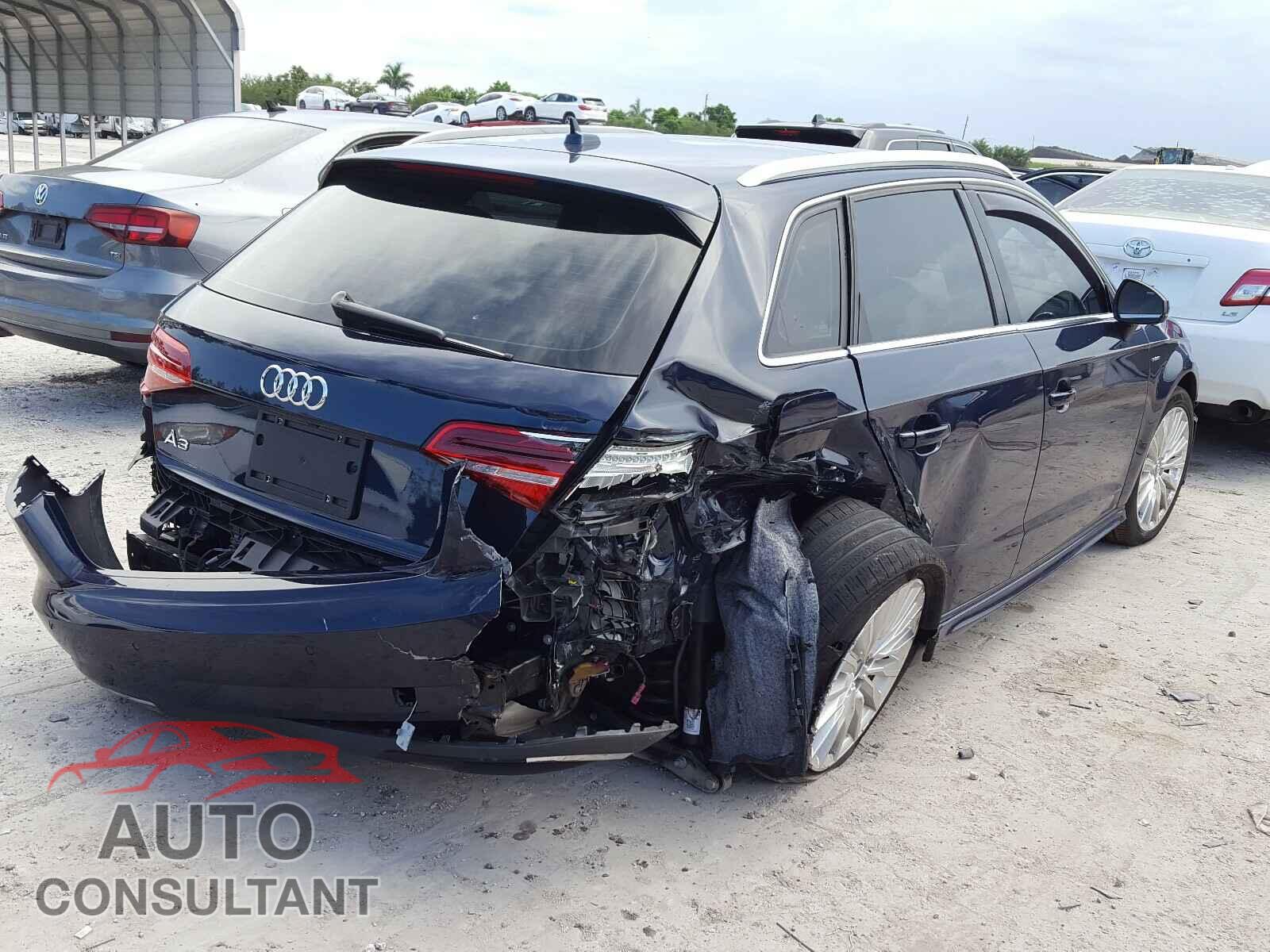 AUDI A3 2018 - WAUTPBFF7JA154620