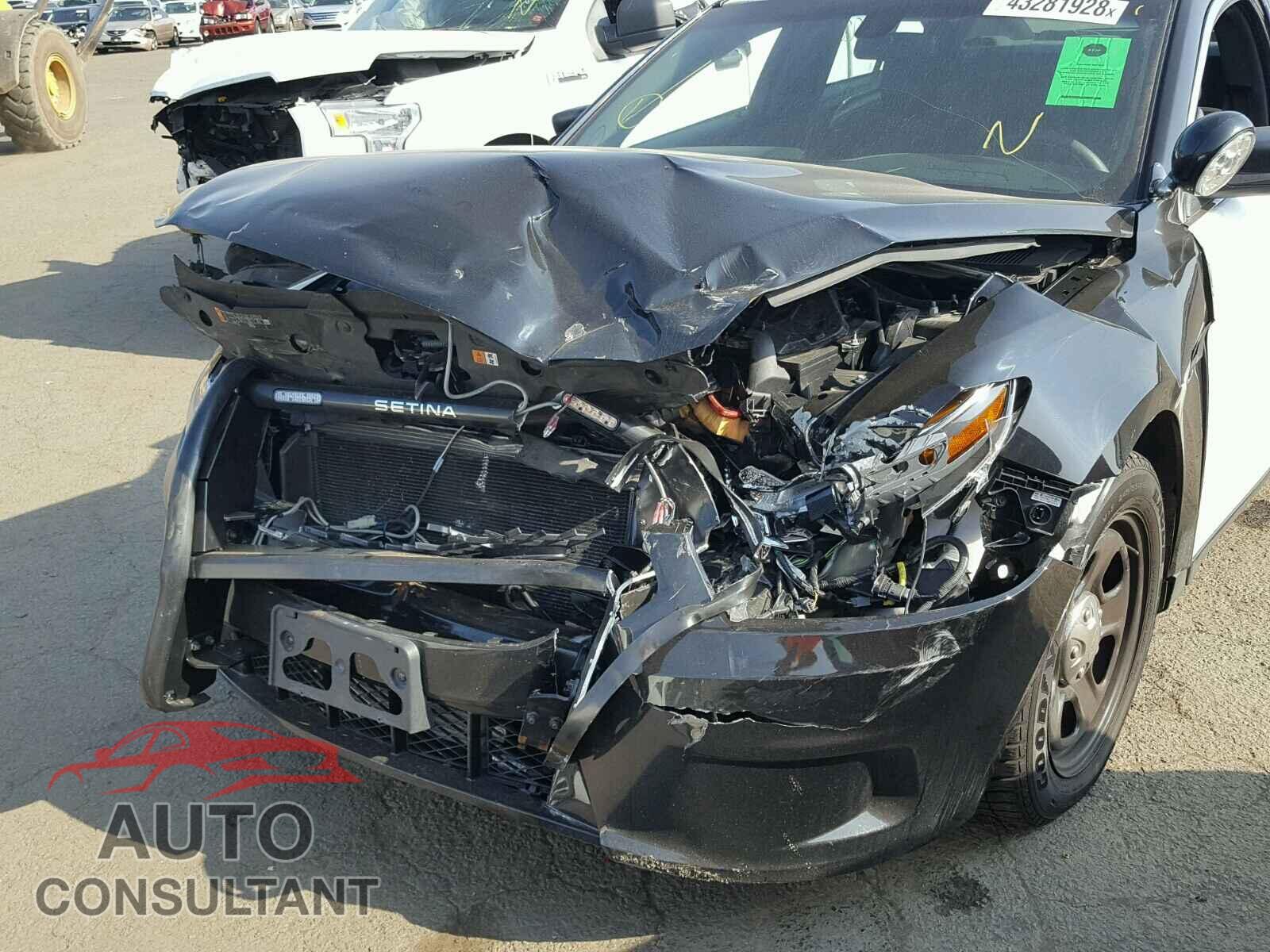 FORD TAURUS 2016 - 1FAHP2MK9GG101079