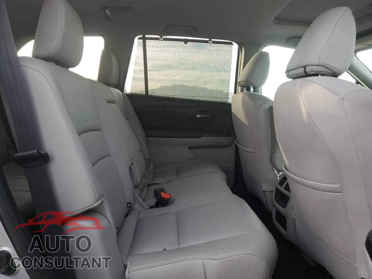 HONDA PILOT 2019 - 5FNYF5H56KB044362