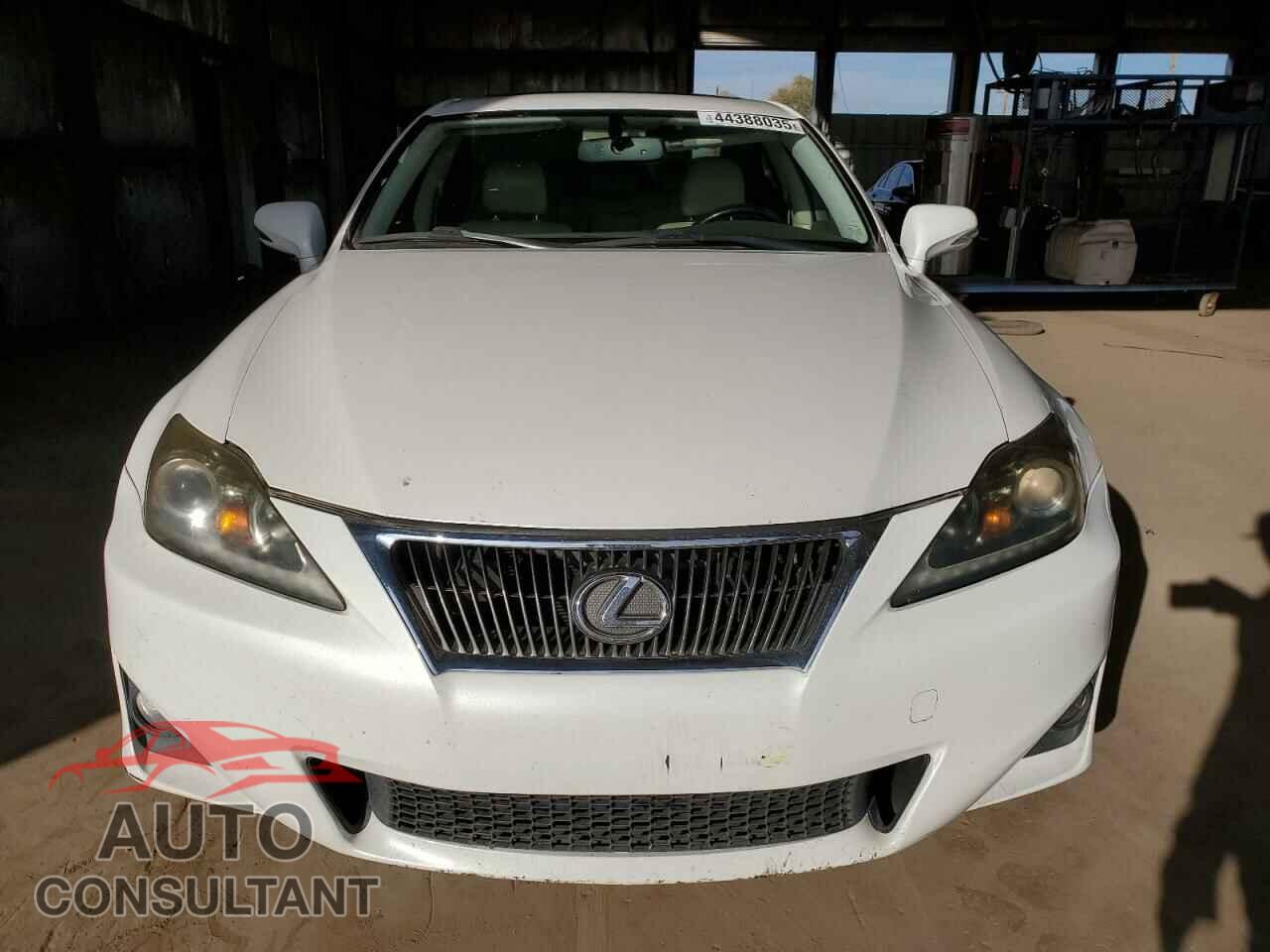LEXUS IS 2011 - JTHBF5C2XB5148730