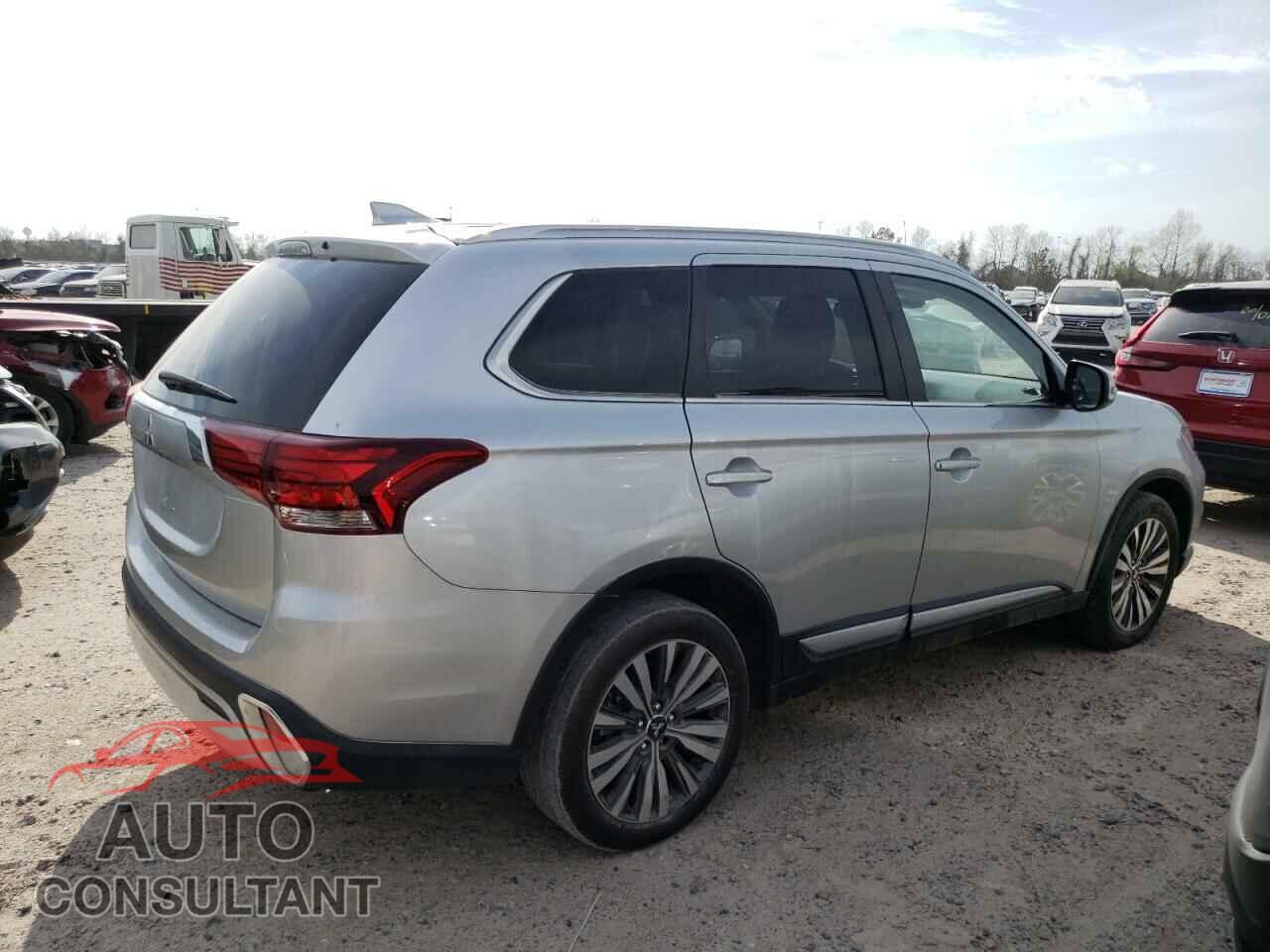 MITSUBISHI OUTLANDER 2020 - JA4AD3A36LZ028446