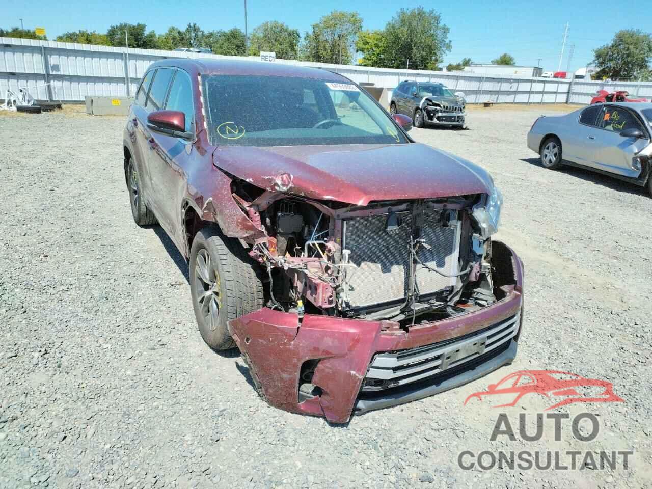 TOYOTA HIGHLANDER 2018 - 5TDBZRFH6JS848284