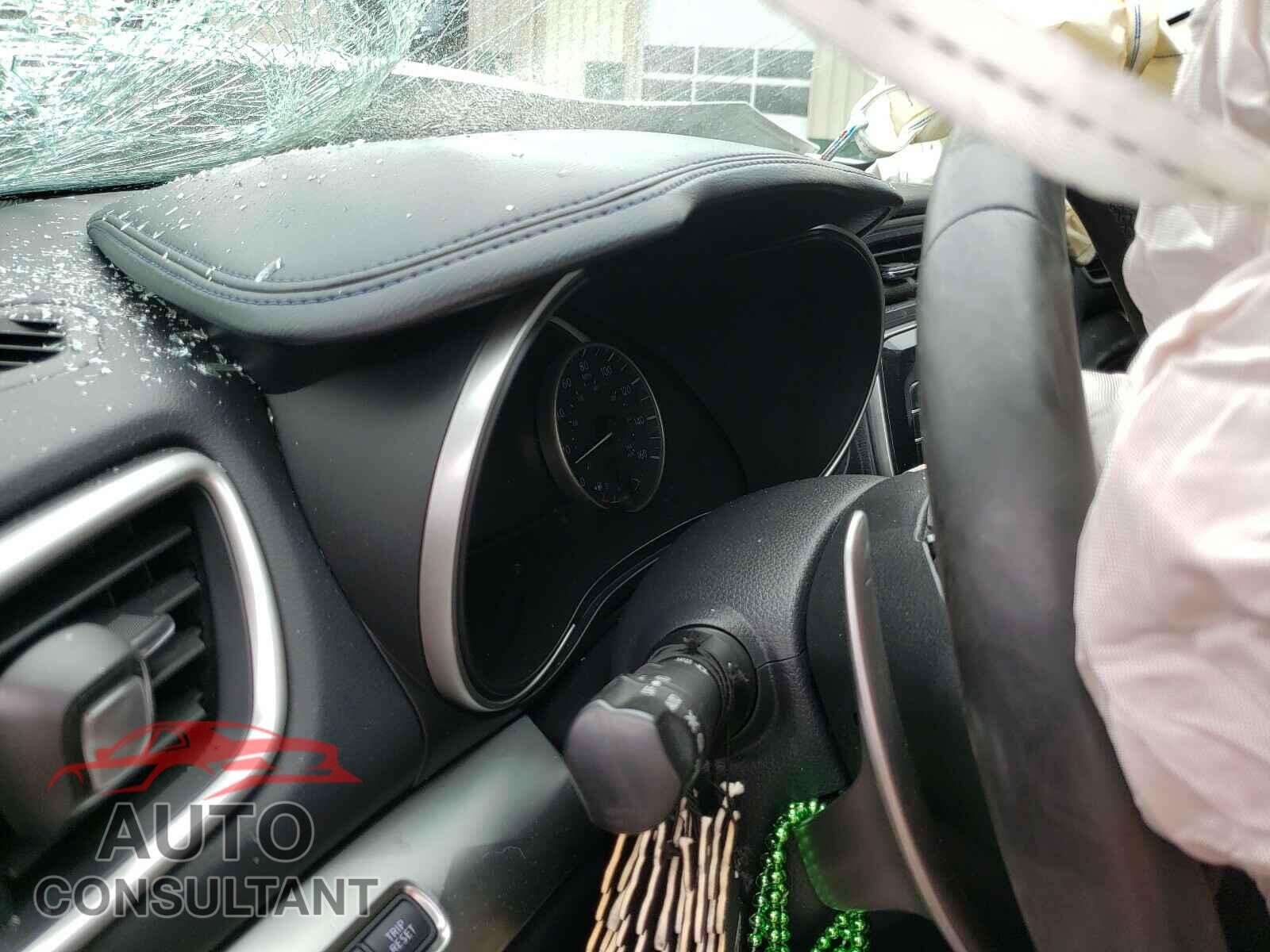 NISSAN MAXIMA 2017 - 1N4AA6AP1HC445959