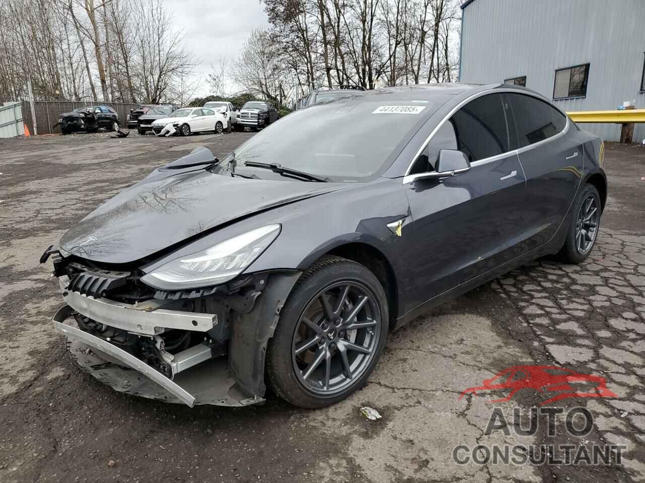 TESLA MODEL 3 2018 - 5YJ3E1EA5JF016266