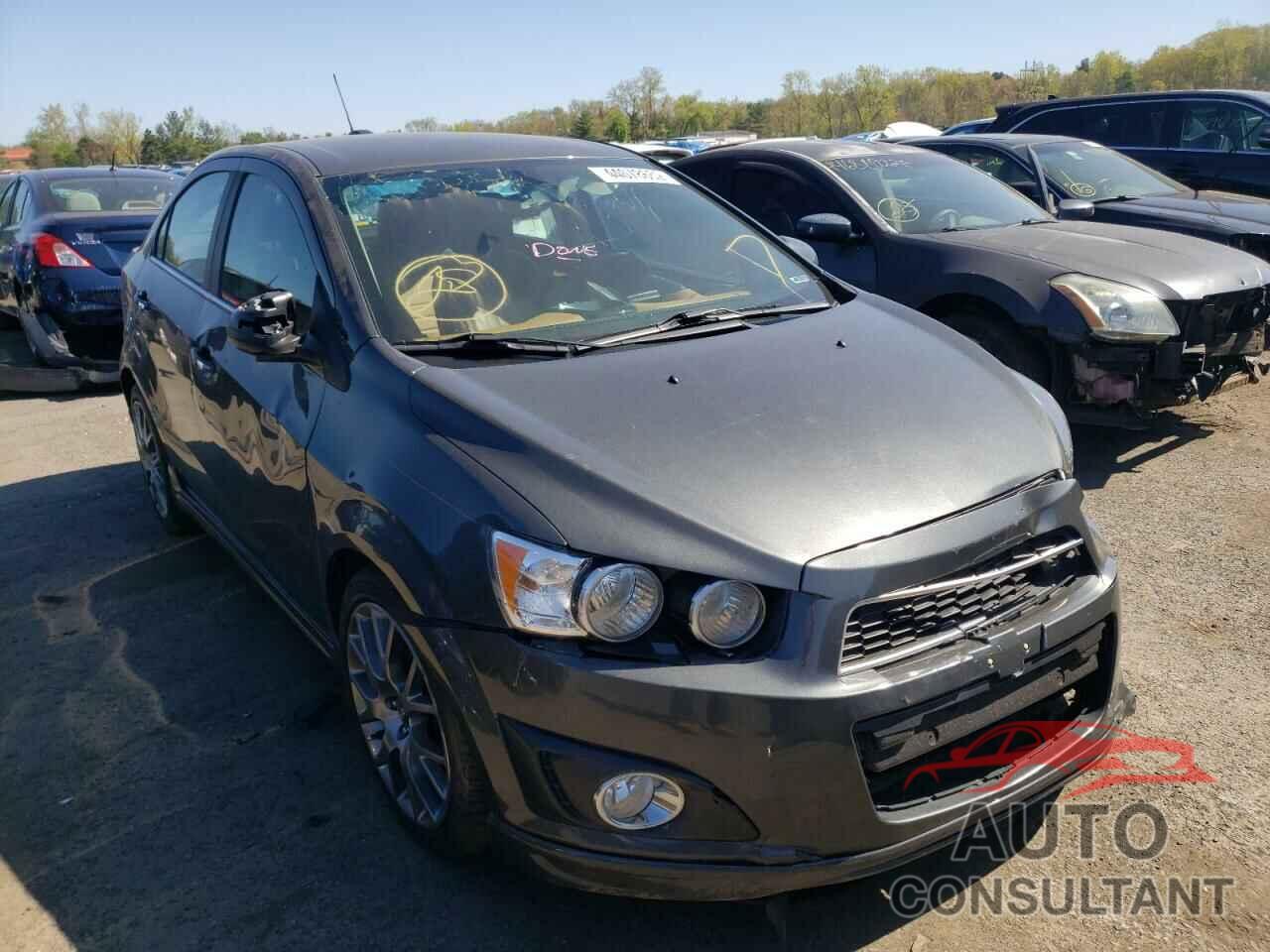 CHEVROLET SONIC 2016 - 1G1JE5SB5G4163806