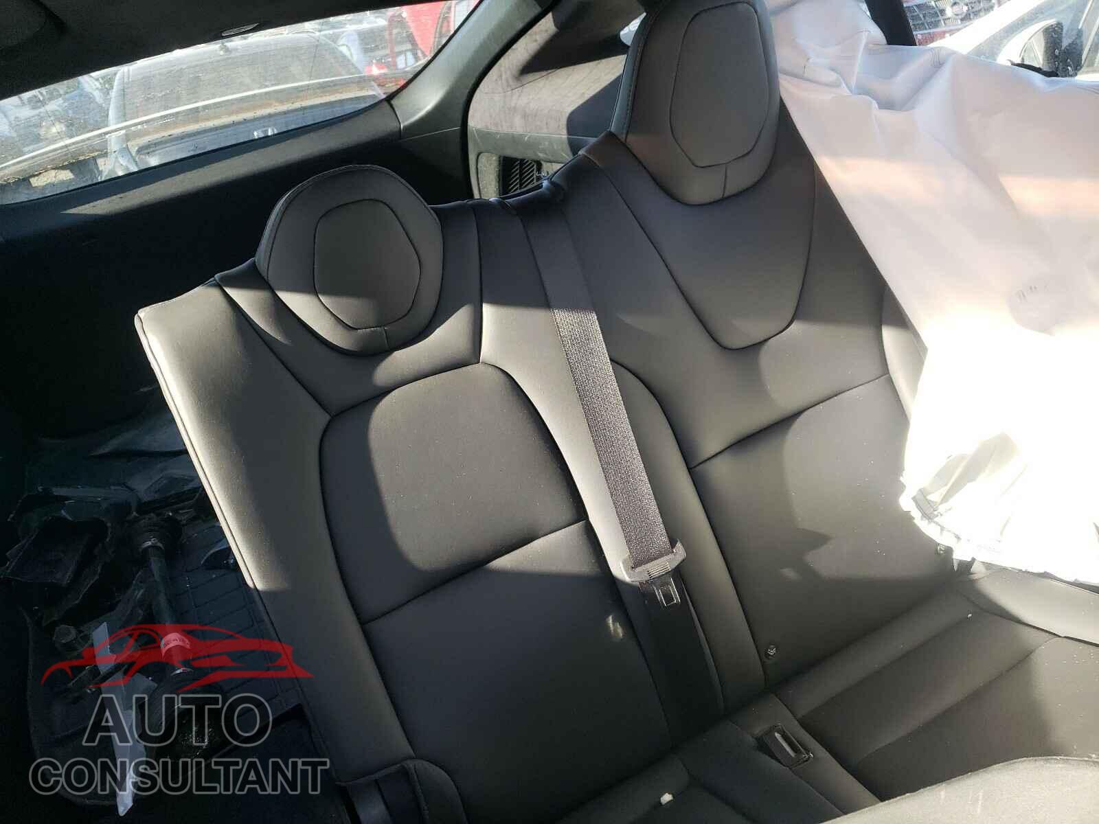 TESLA MODEL X 2018 - 5YJXCAE22JF089014