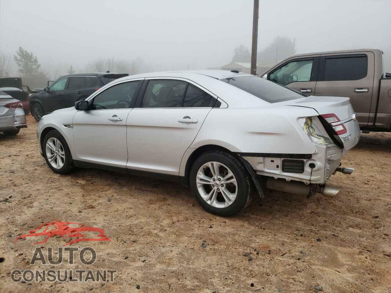 FORD TAURUS 2018 - 1FAHP2D80JG102875