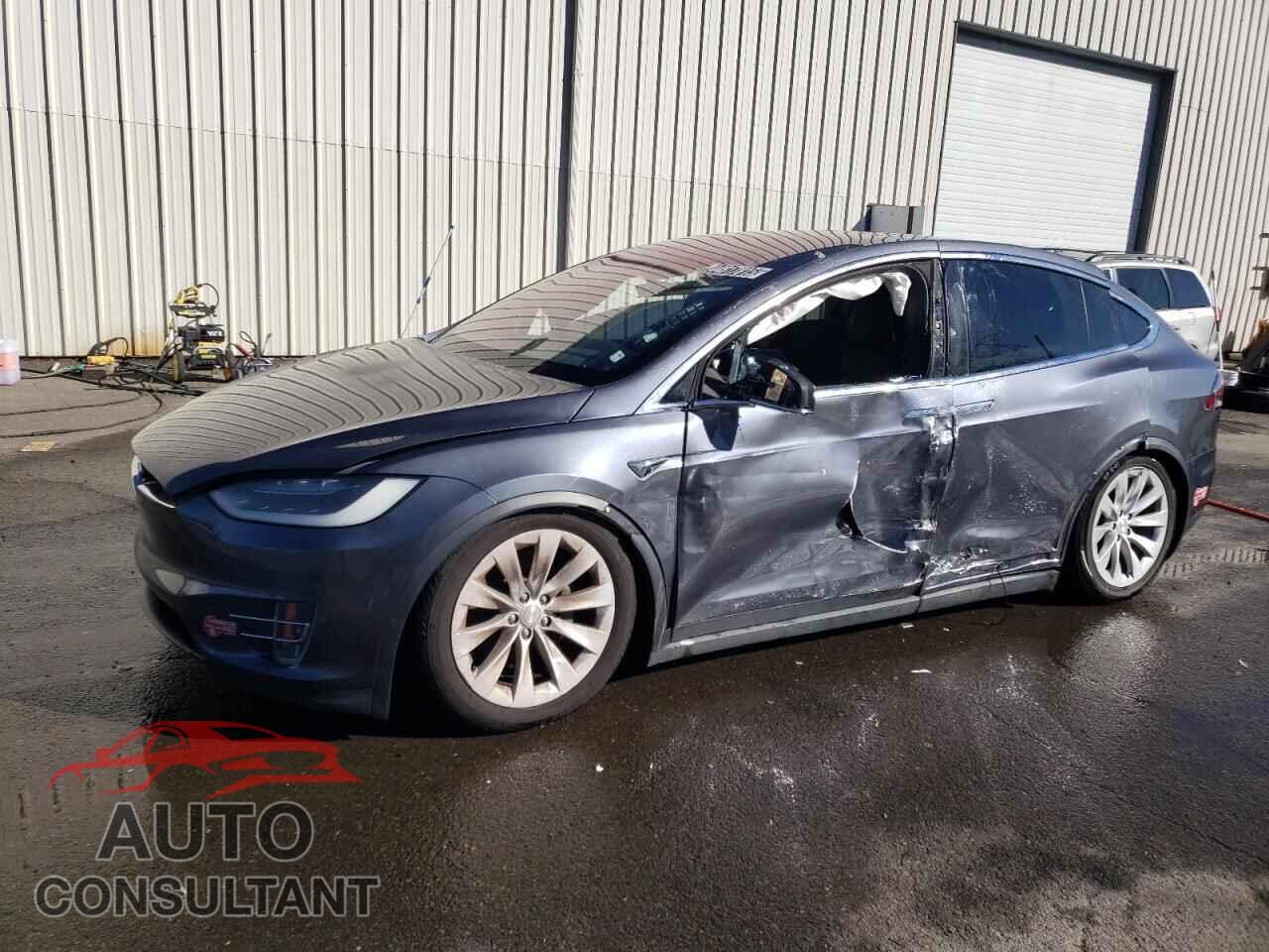 TESLA MODEL X 2018 - 5YJXCBE28JF091047