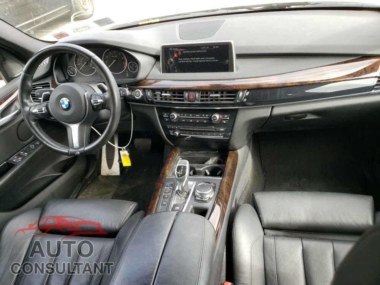 BMW X5 2015 - 5UXKR0C53F0P18655