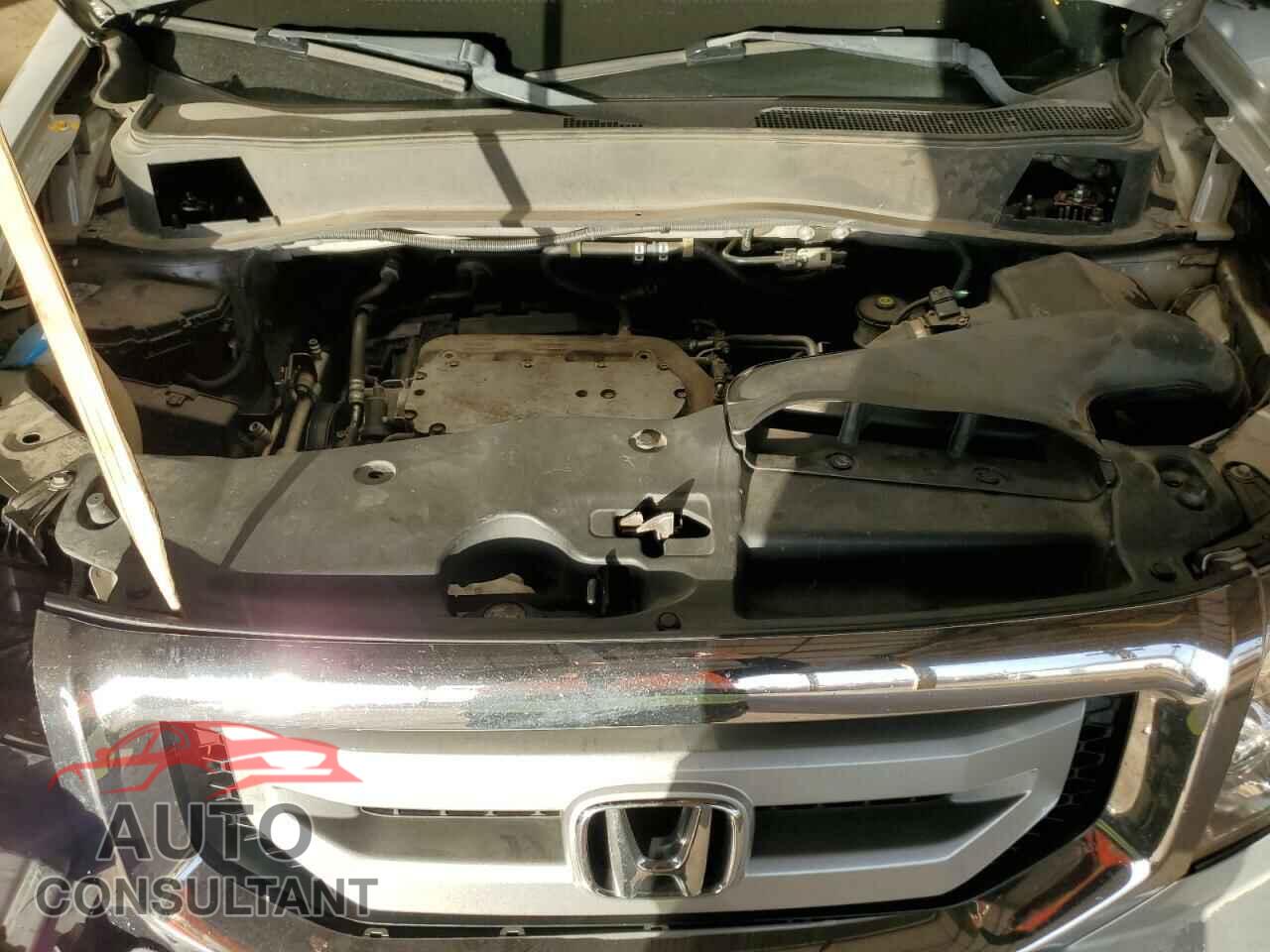 HONDA PILOT 2011 - 5FNYF3H22BB045115