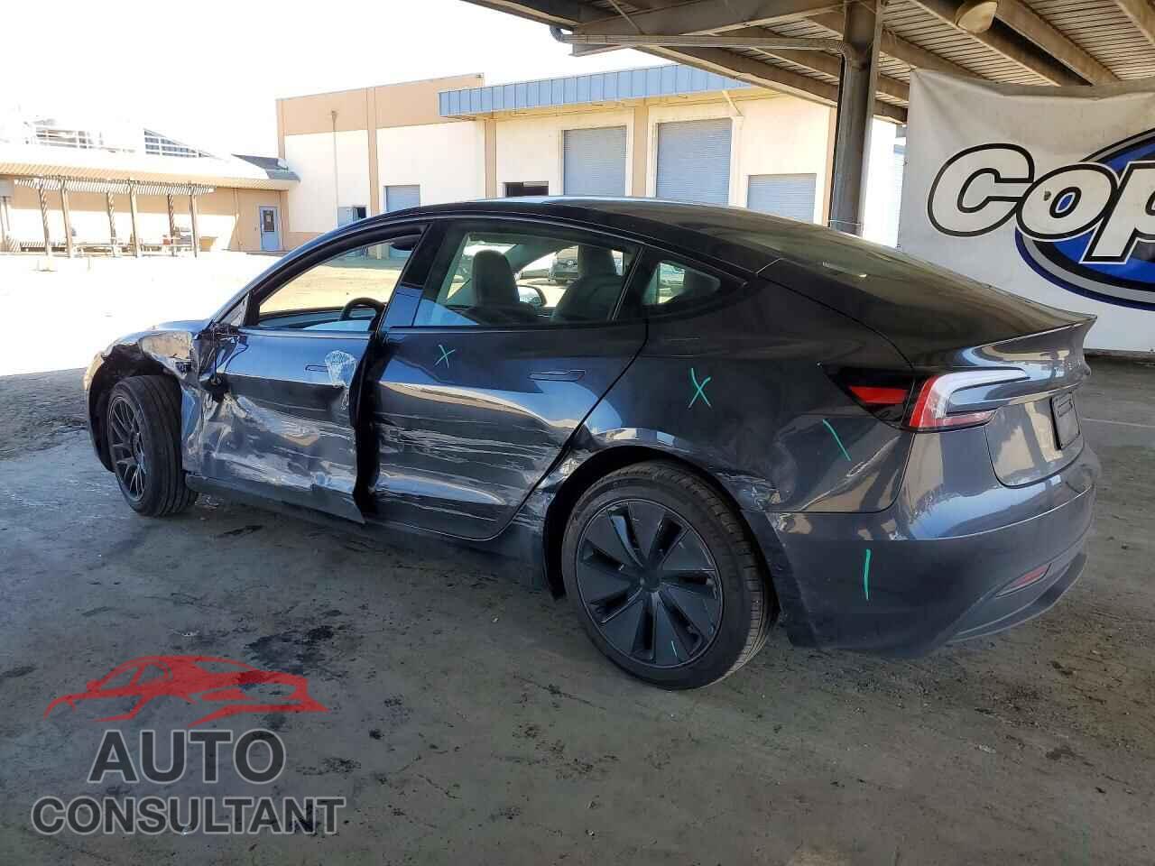 TESLA MODEL 3 2025 - 5YJ3E1EA4SF932759