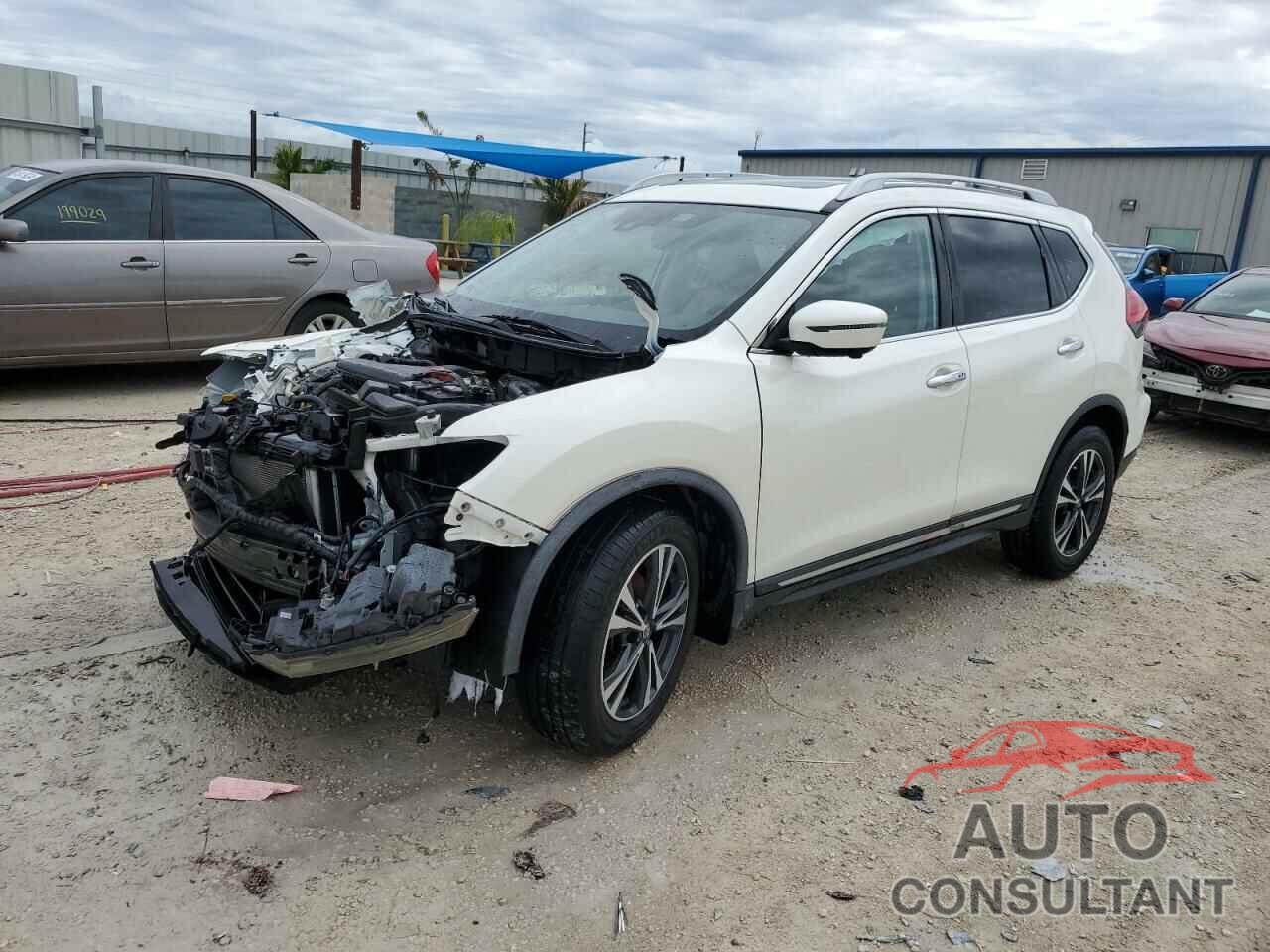 NISSAN ROGUE 2017 - JN8AT2MT4HW405139