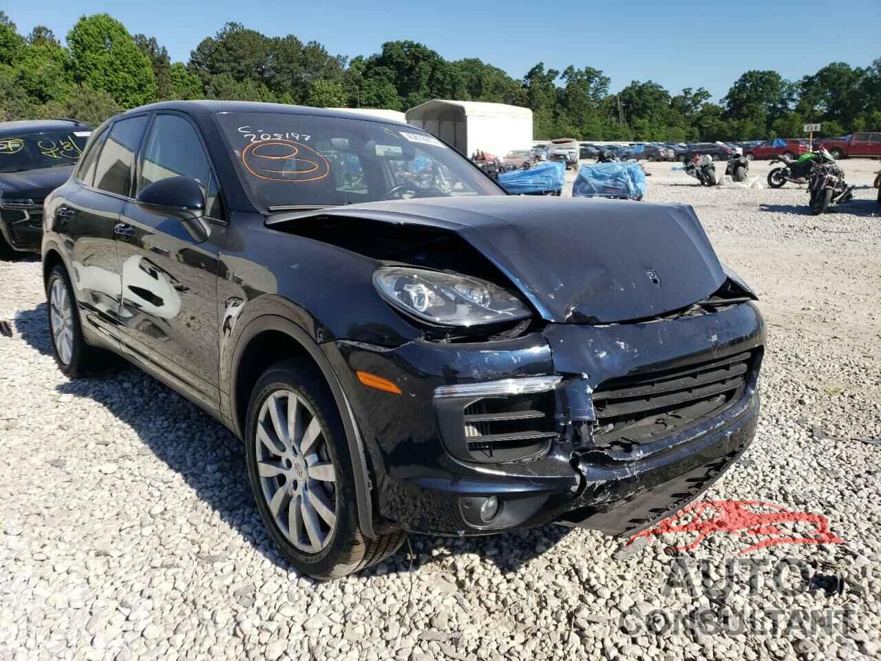 PORSCHE CAYENNE 2017 - WP1AB2A23HLA51723