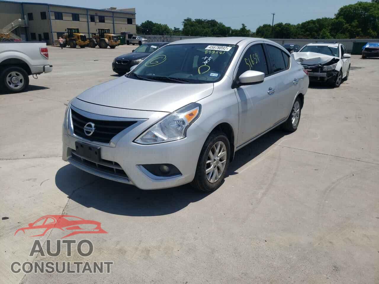 NISSAN VERSA 2017 - 3N1CN7AP4HL858981