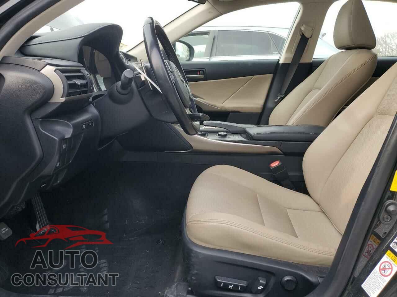 LEXUS IS 2017 - JTHCM1D21H5018586