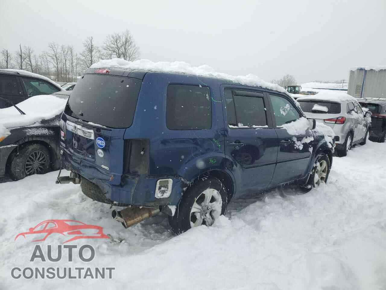 HONDA PILOT 2015 - 5FNYF4H45FB016818