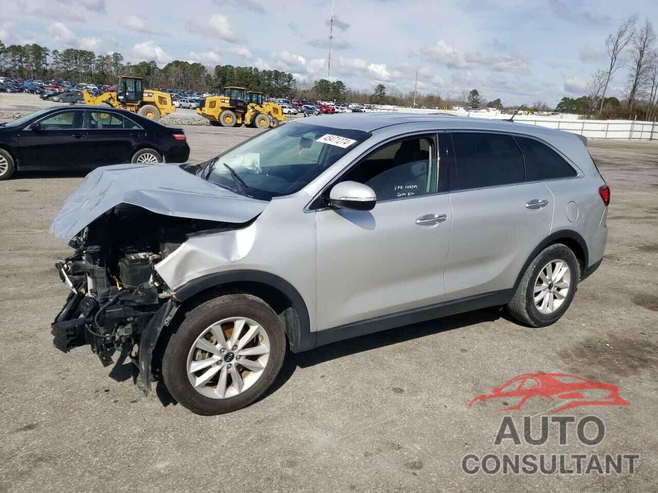 KIA SORENTO 2019 - 5XYPG4A5XKG559015