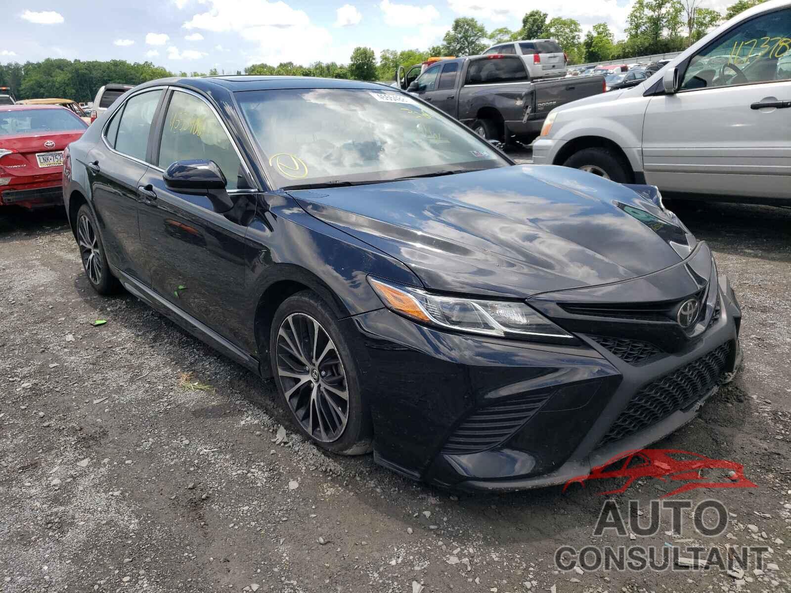 TOYOTA CAMRY 2018 - JTNB11HK3J3009885
