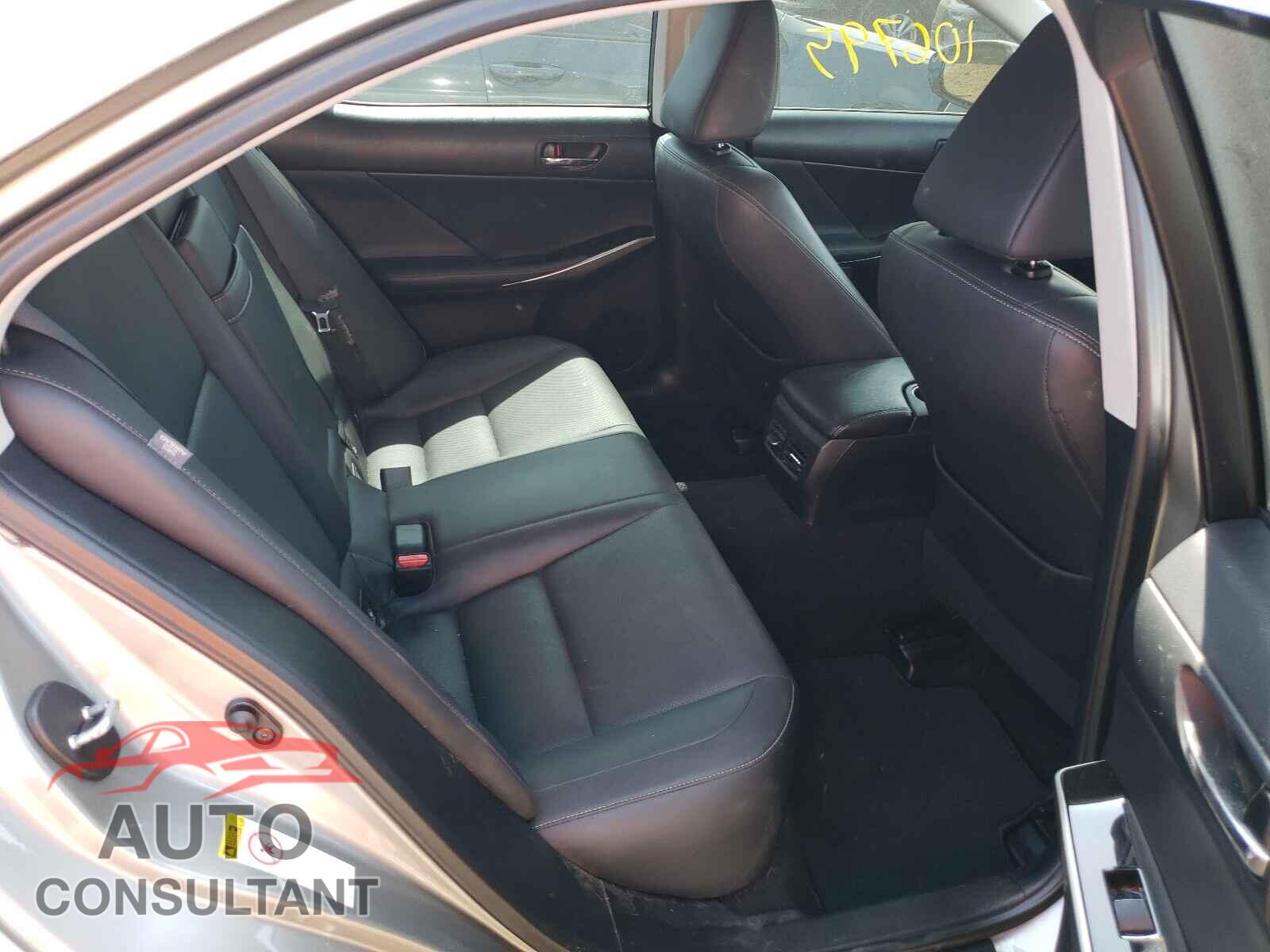 LEXUS IS 2016 - JTHBA1D20G5016363