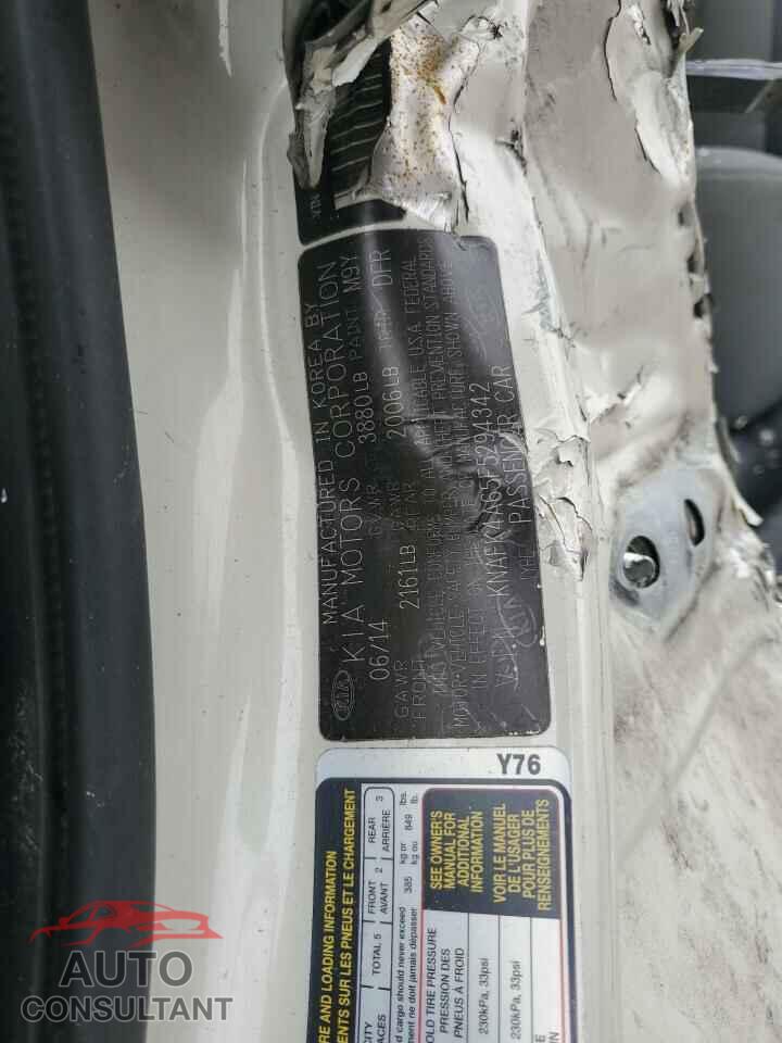 KIA FORTE 2015 - KNAFK4A65F5294342