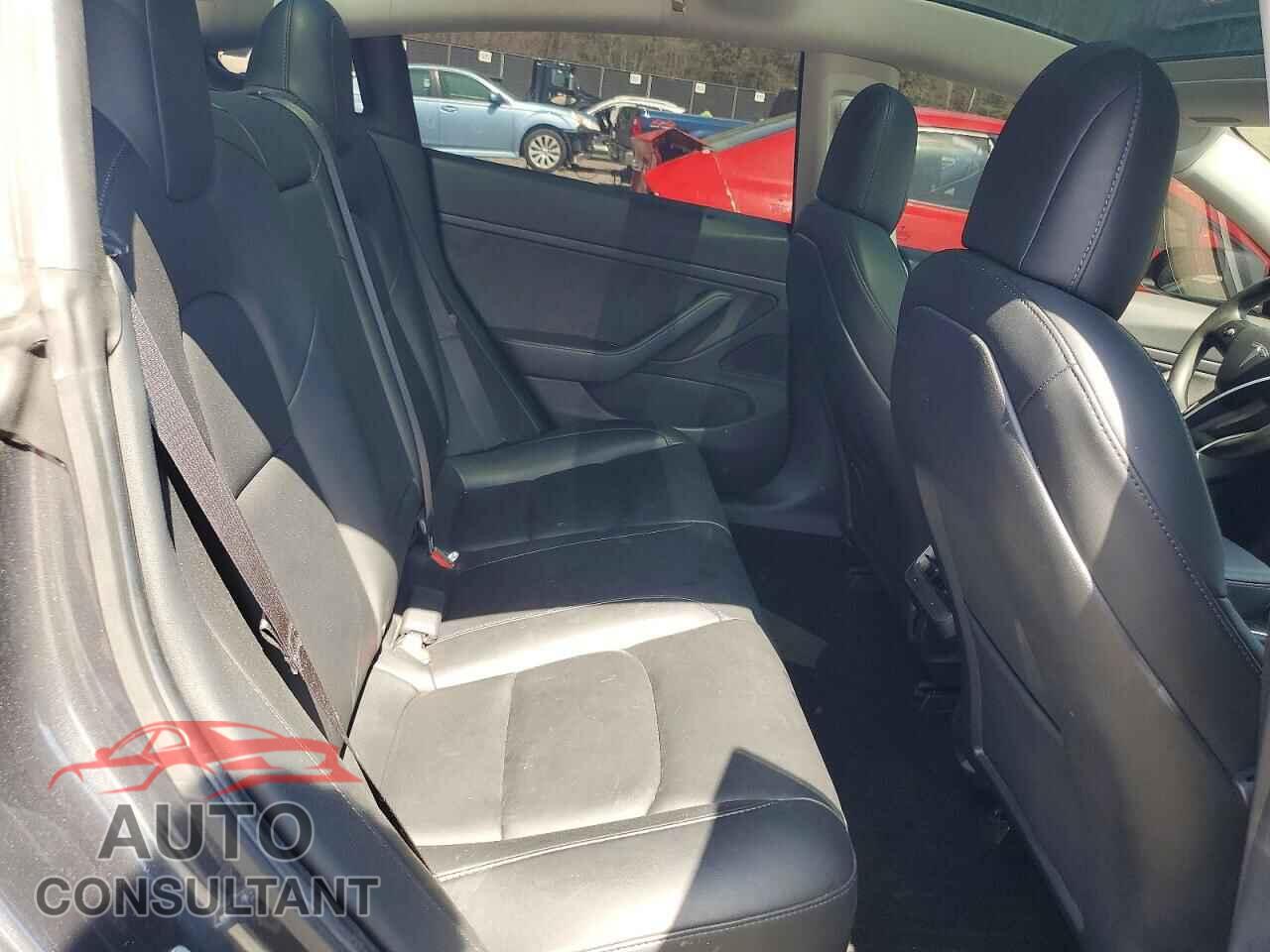 TESLA MODEL 3 2020 - 5YJ3E1EB7LF790322