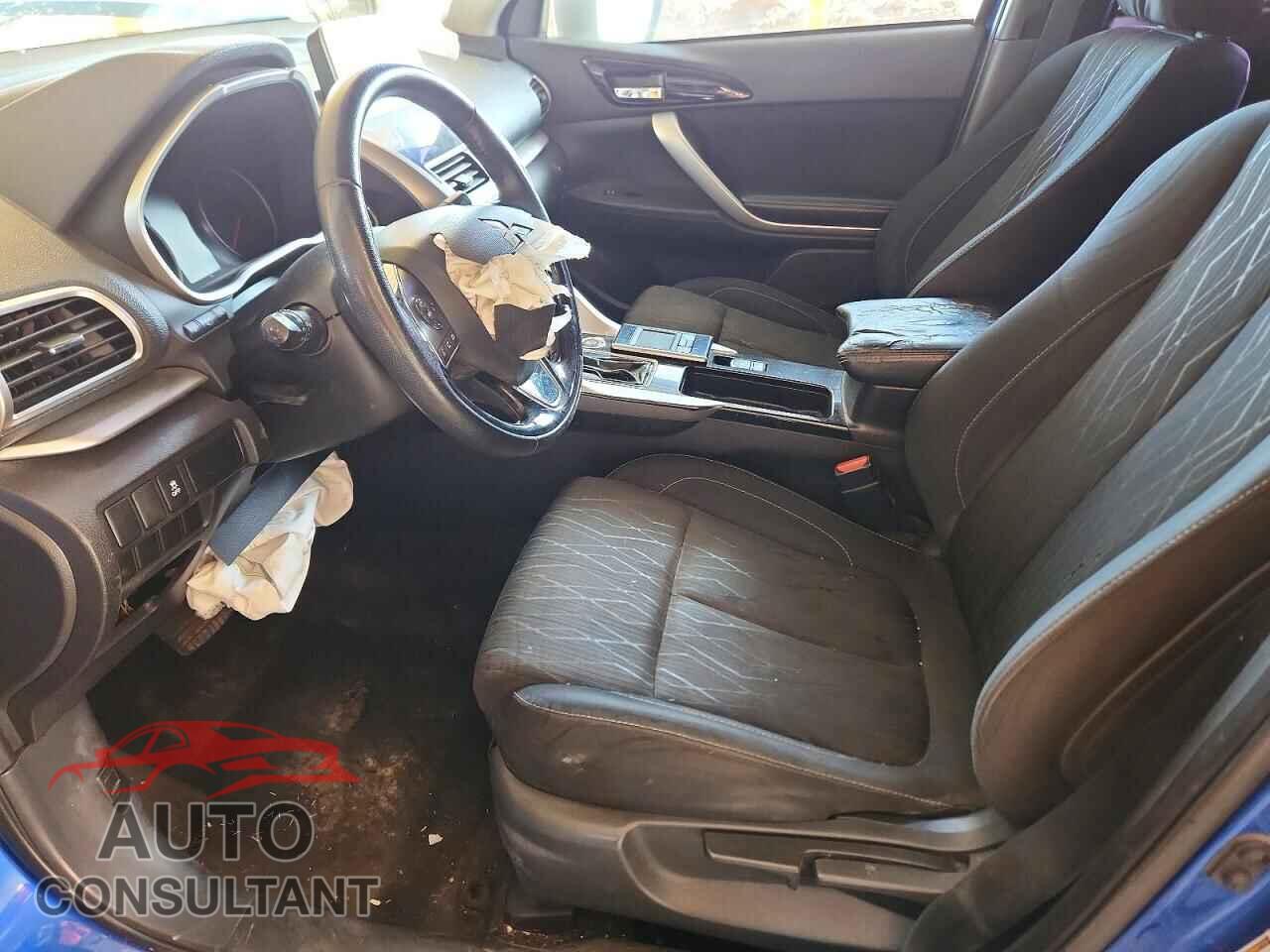 MITSUBISHI ECLIPSE 2018 - JA4AT5AA8JZ064021