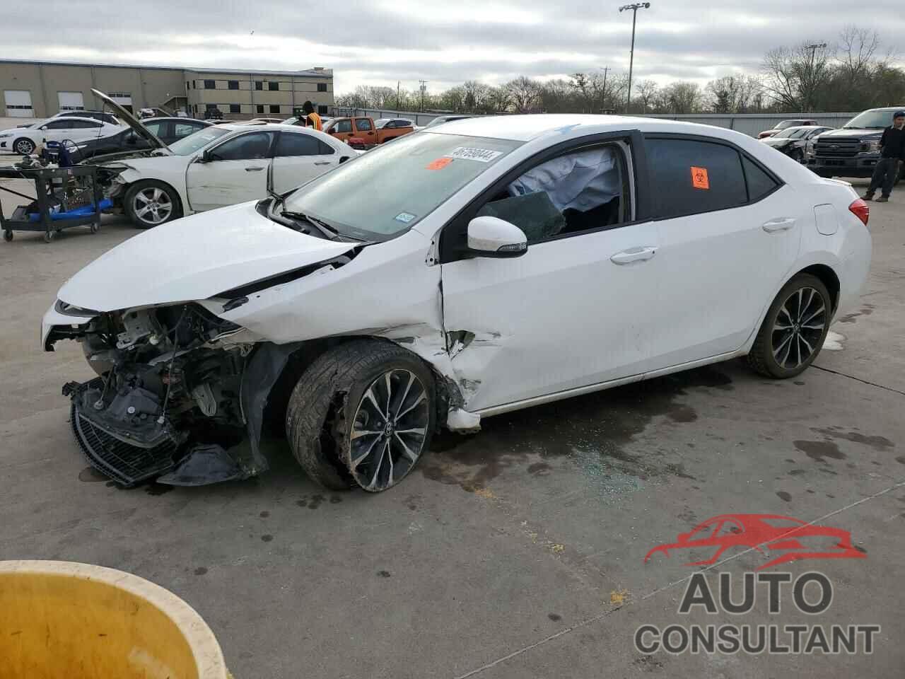 TOYOTA COROLLA 2019 - 5YFBURHE8KP894758