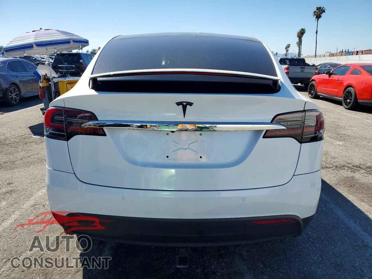 TESLA MODEL X 2020 - 5YJXCBE20LF231403
