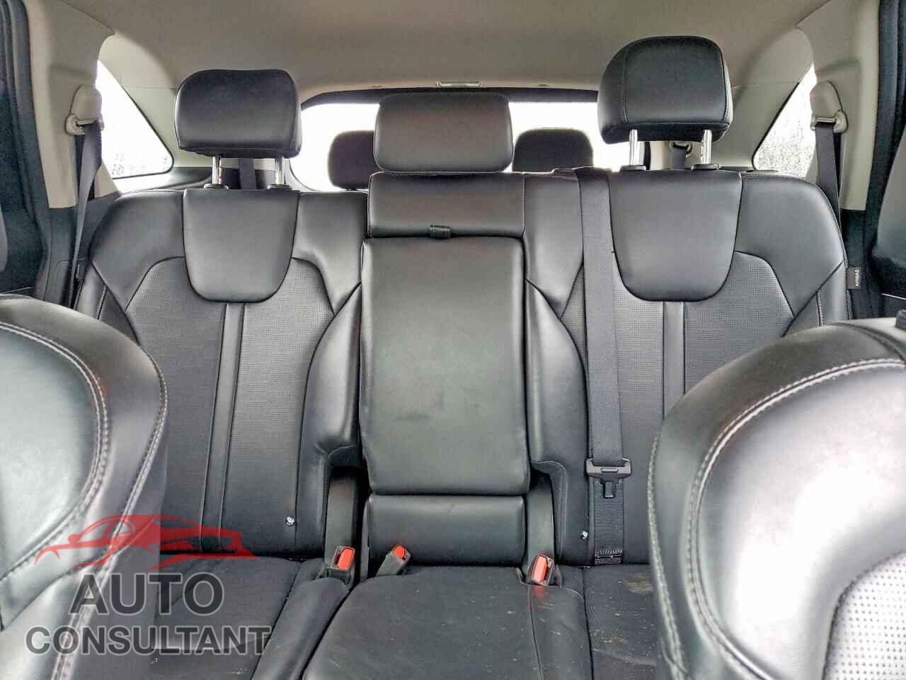 KIA SORENTO 2024 - 5XYRL4JC6RG290444