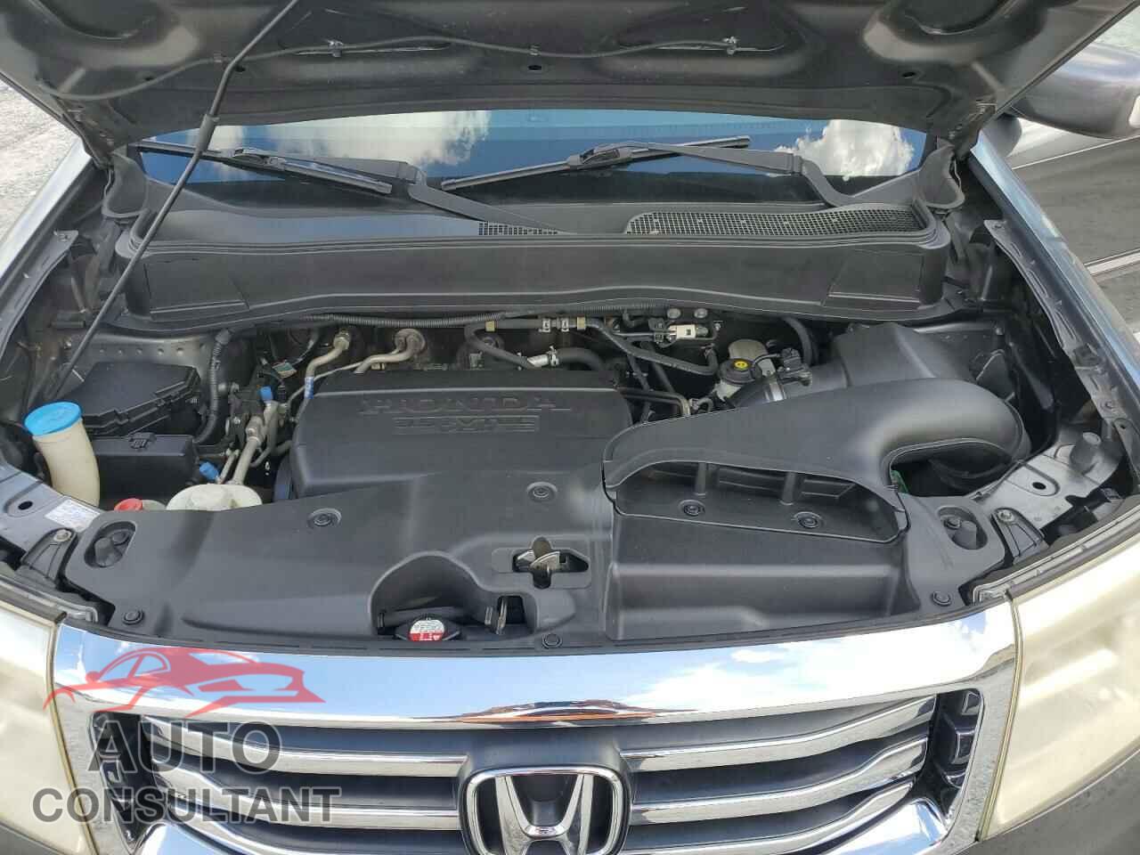 HONDA PILOT 2012 - 5FNYF3H99CB028519
