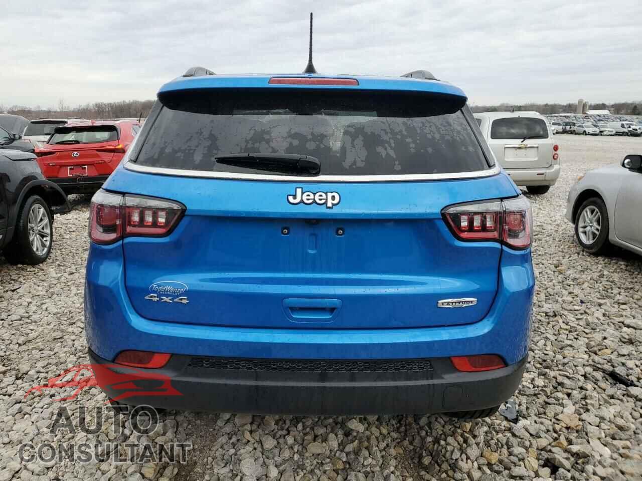 JEEP COMPASS 2018 - 3C4NJDBB2JT238090