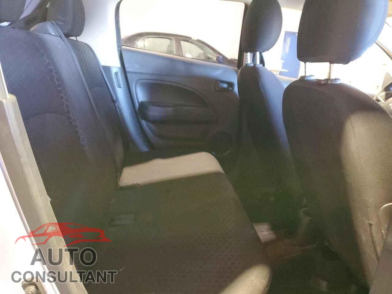 MITSUBISHI MIRAGE 2015 - ML32A3HJ0FH048325