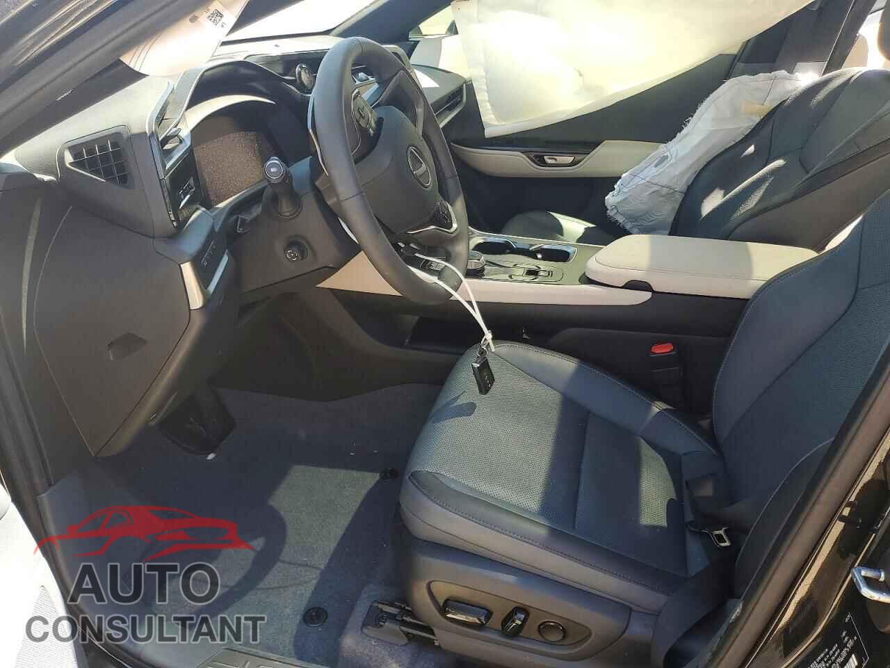 LEXUS UNKNOWN 2024 - JTJABABB3RA003403