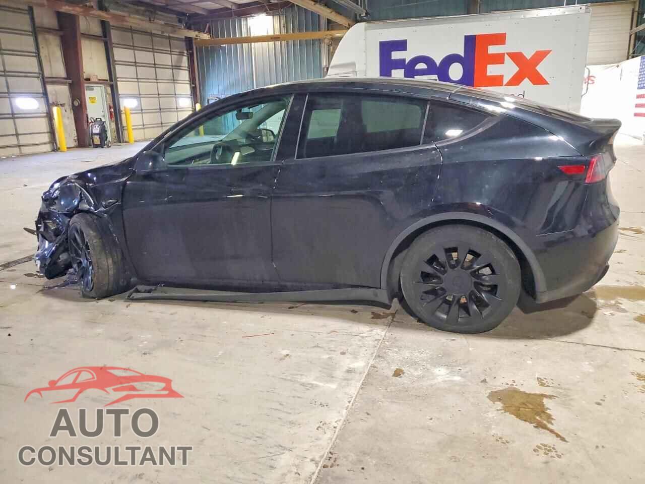 TESLA MODEL Y 2023 - 7SAYGAEE3PF631431