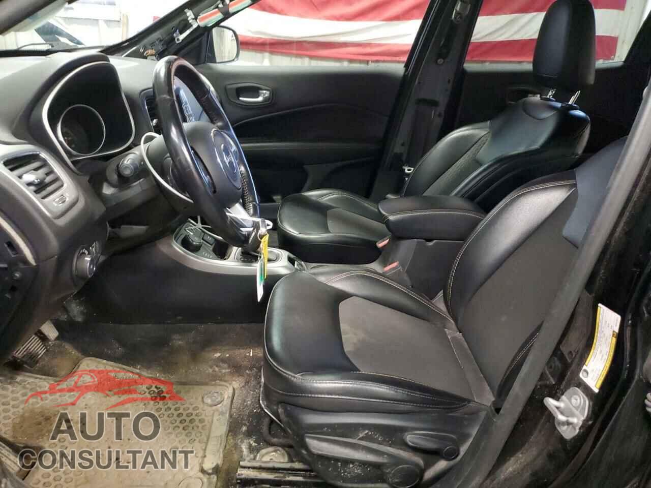 JEEP COMPASS 2019 - 3C4NJDBB2KT813371