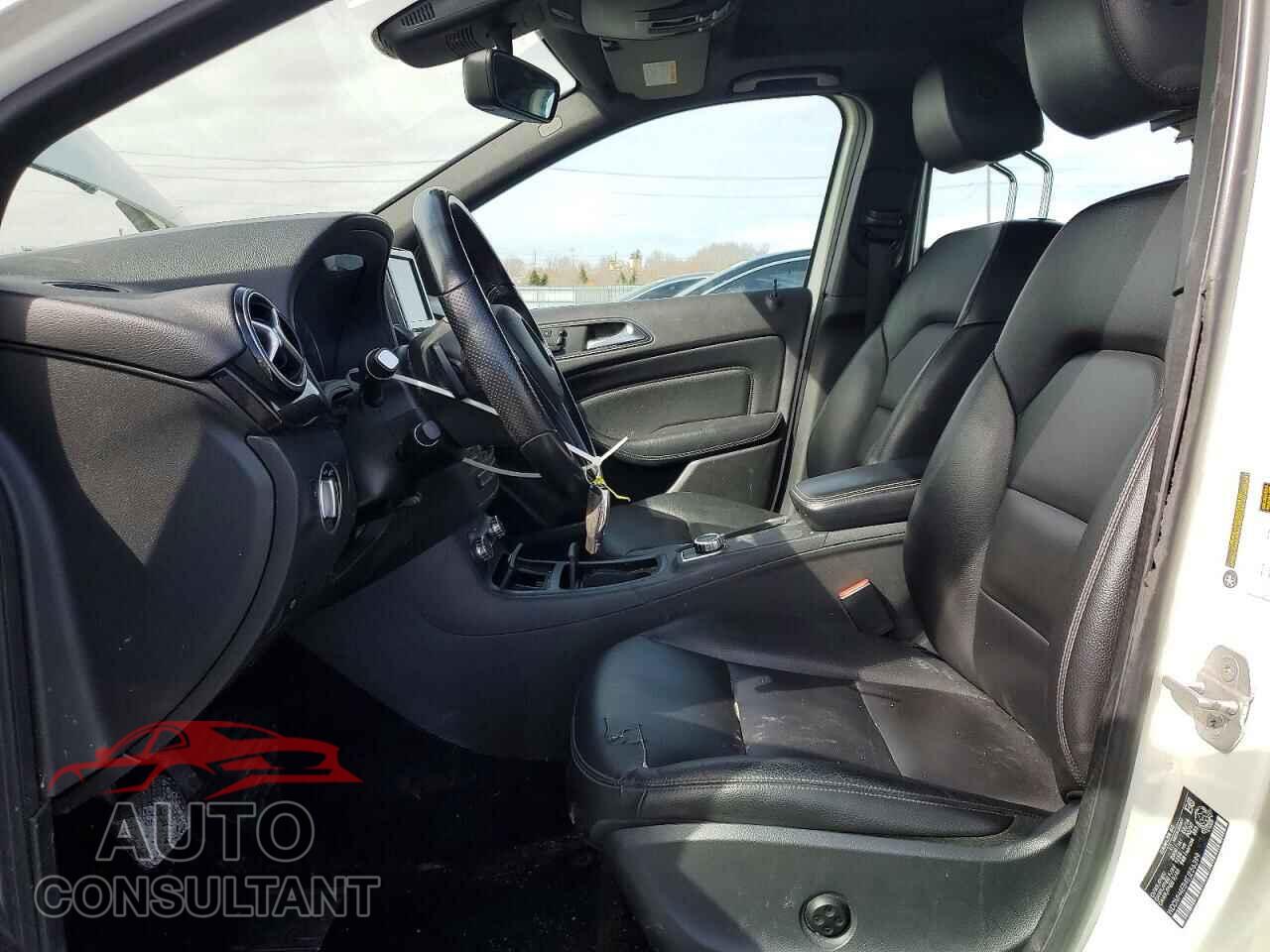 MERCEDES-BENZ B-CLASS 2014 - WDDMH4EB4EJ256399