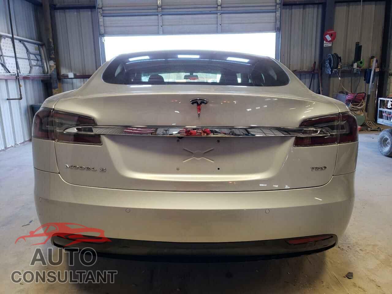 TESLA MODEL S 2017 - 5YJSA1E23HF230439